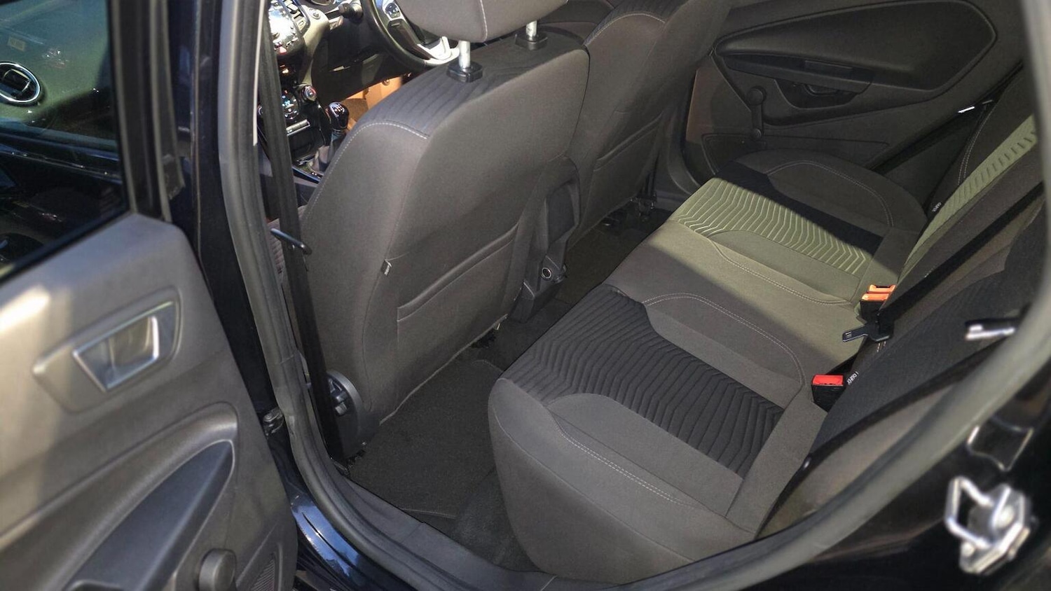 Used Ford Fiesta 2015 for sale - 76430896: Photo 15