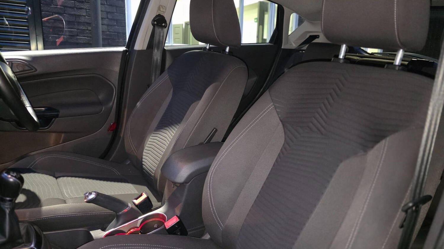 Used Ford Fiesta 2015 for sale - 76430896: Photo 19