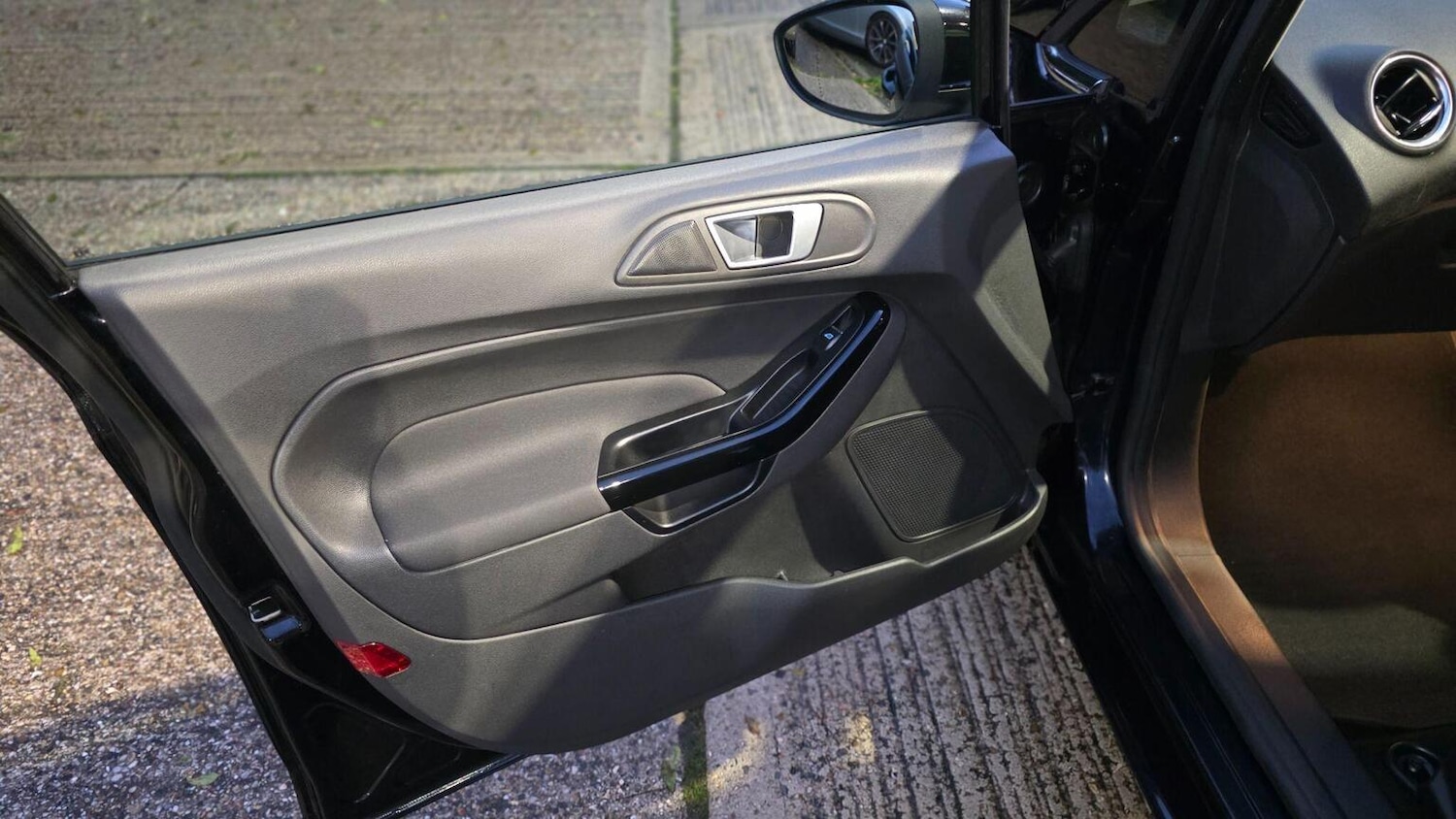 Used Ford Fiesta 2015 for sale - 76430896: Photo 20