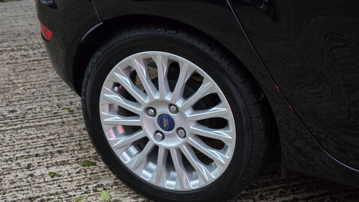 Used Ford Fiesta 2015 for sale - 76430896: Photo 41