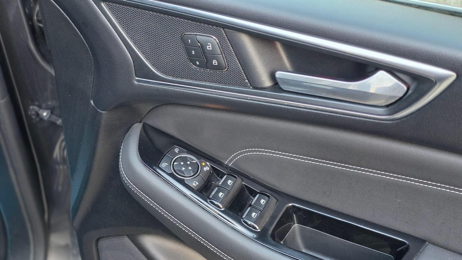 Used Ford S-Max 2017 for sale - 78062207: Photo 19