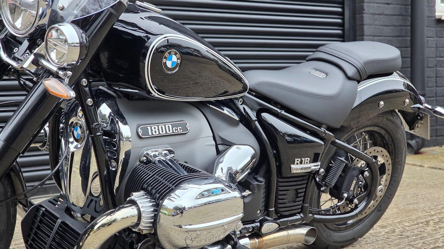 BMW R18