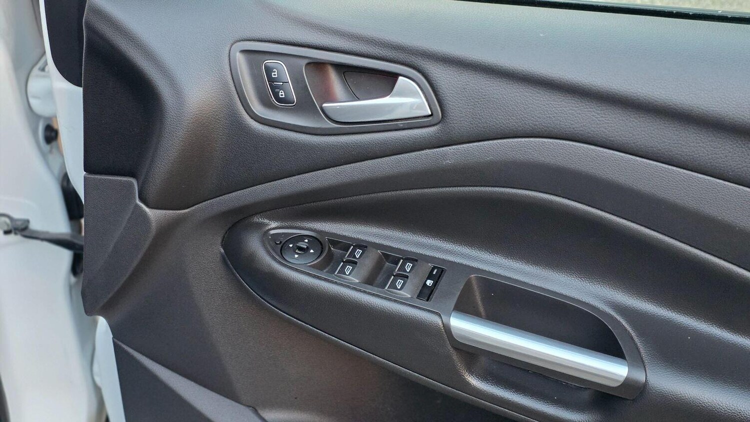 Used Ford Kuga 2017 for sale - 78139404: Photo 33