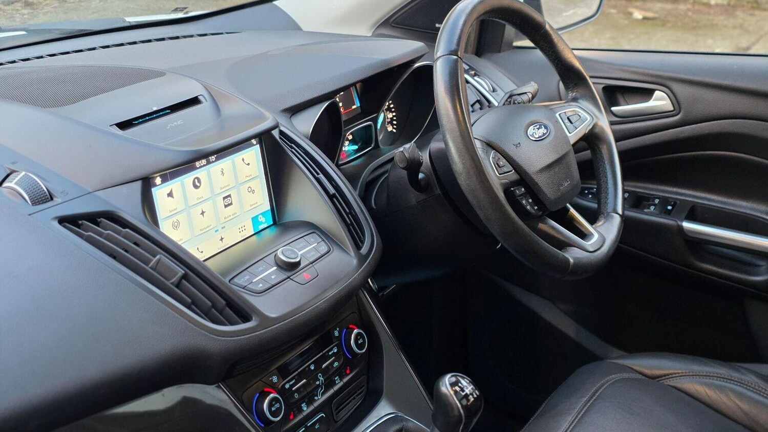 Used Ford Kuga 2017 for sale - 78139404: Photo 44