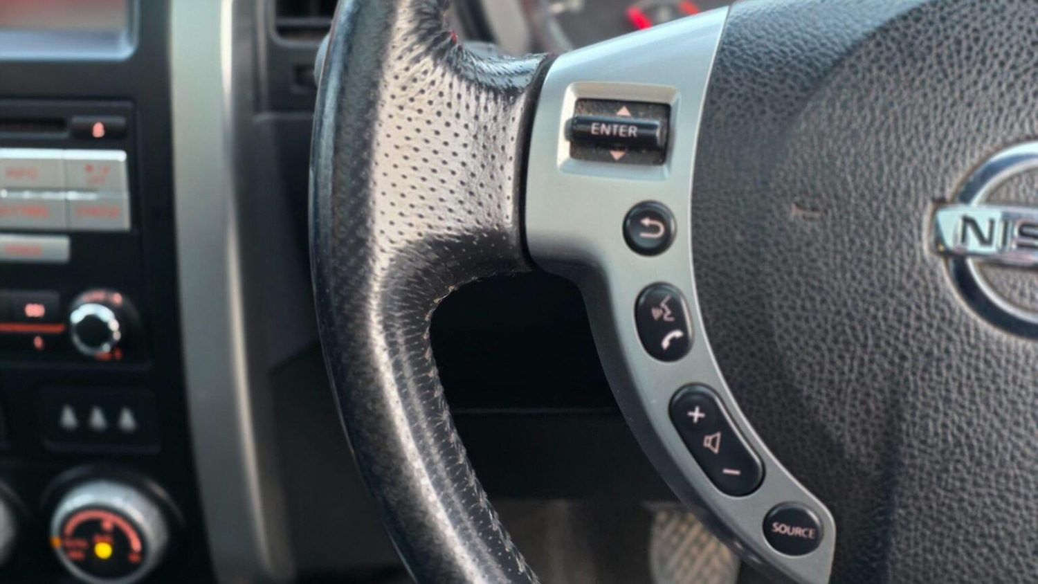 Used Nissan X-Trail 2011 for sale - 77635329: Photo 25