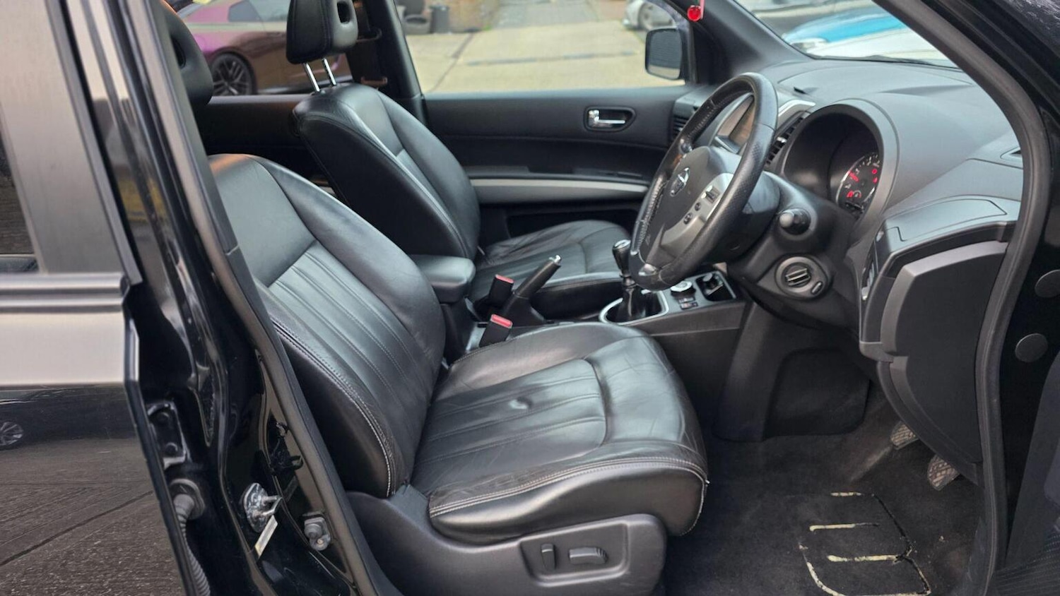 Used Nissan X-Trail 2011 for sale - 77635329: Photo 29