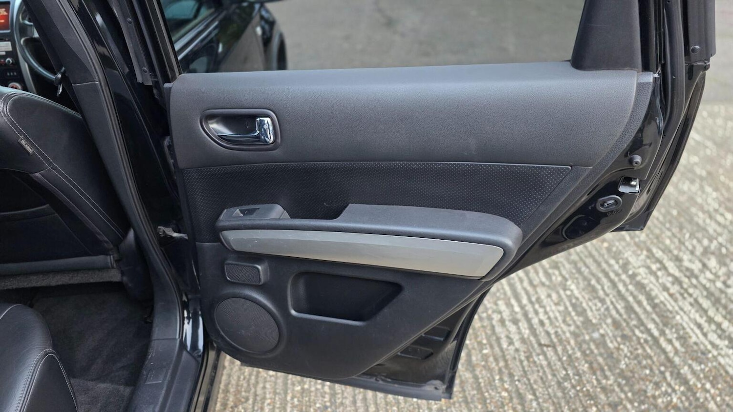 Used Nissan X-Trail 2011 for sale - 77635329: Photo 34