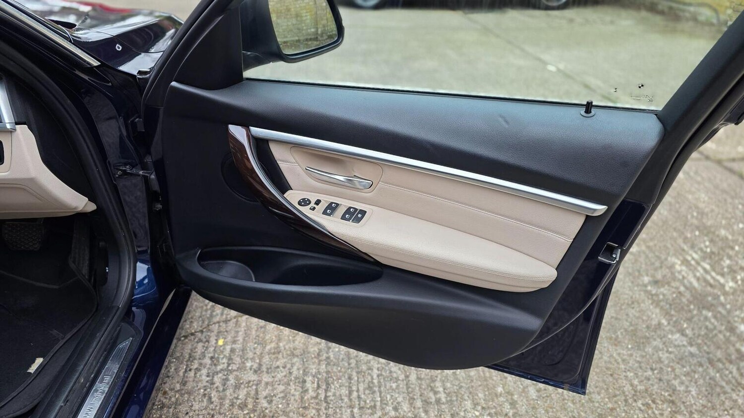 Used BMW 3 Series 2017 for sale - 78139405: Photo 31