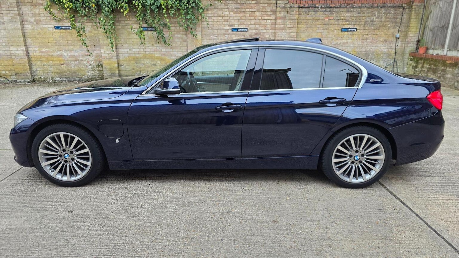 Used BMW 3 Series 2017 for sale - 78139405: Photo 9