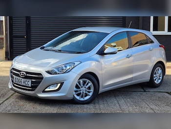 Used Hyundai i30 2016 for sale - 76461562: Photo