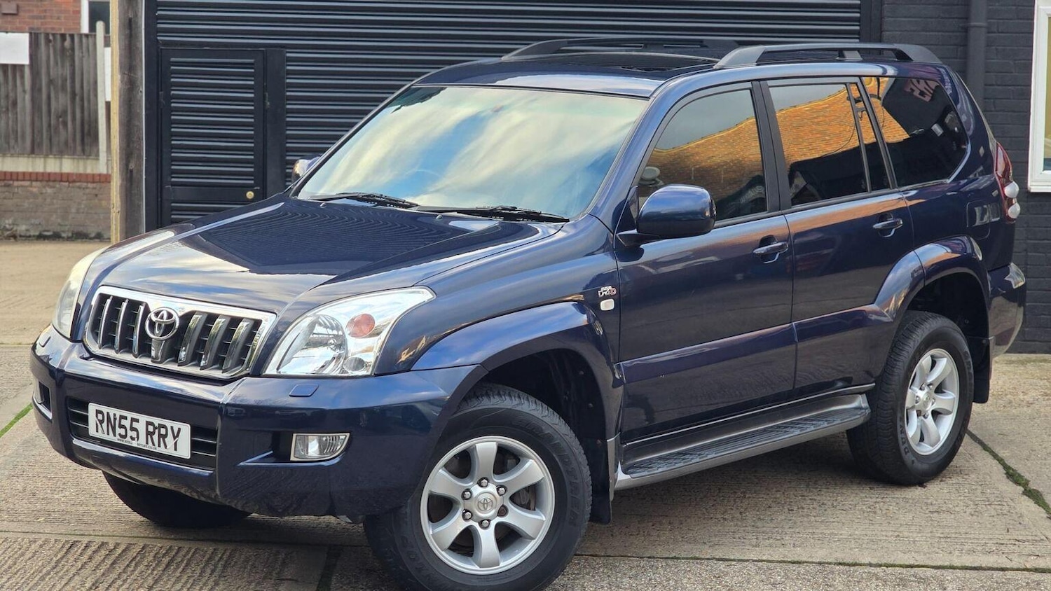 Used Toyota Land Cruiser 2006 for sale - 76793904: Photo 2