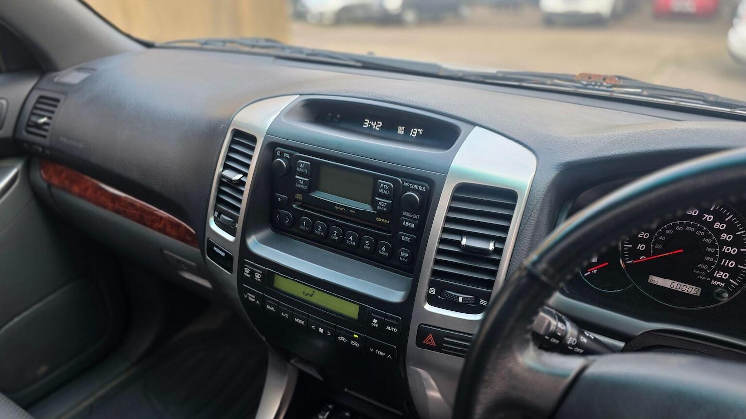 Used Toyota Land Cruiser 2006 for sale - 76793904: Photo 32