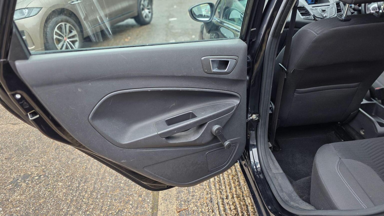 Used Ford Fiesta 2013 for sale - 77179752: Photo 28