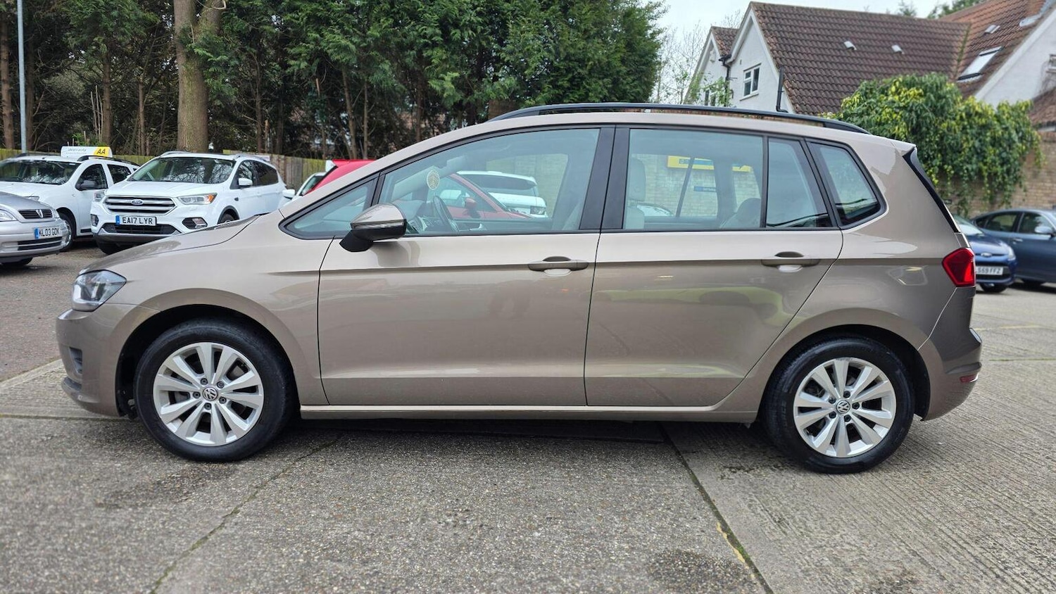 Used Volkswagen Golf SV 2014 for sale - 78064179: Photo 9