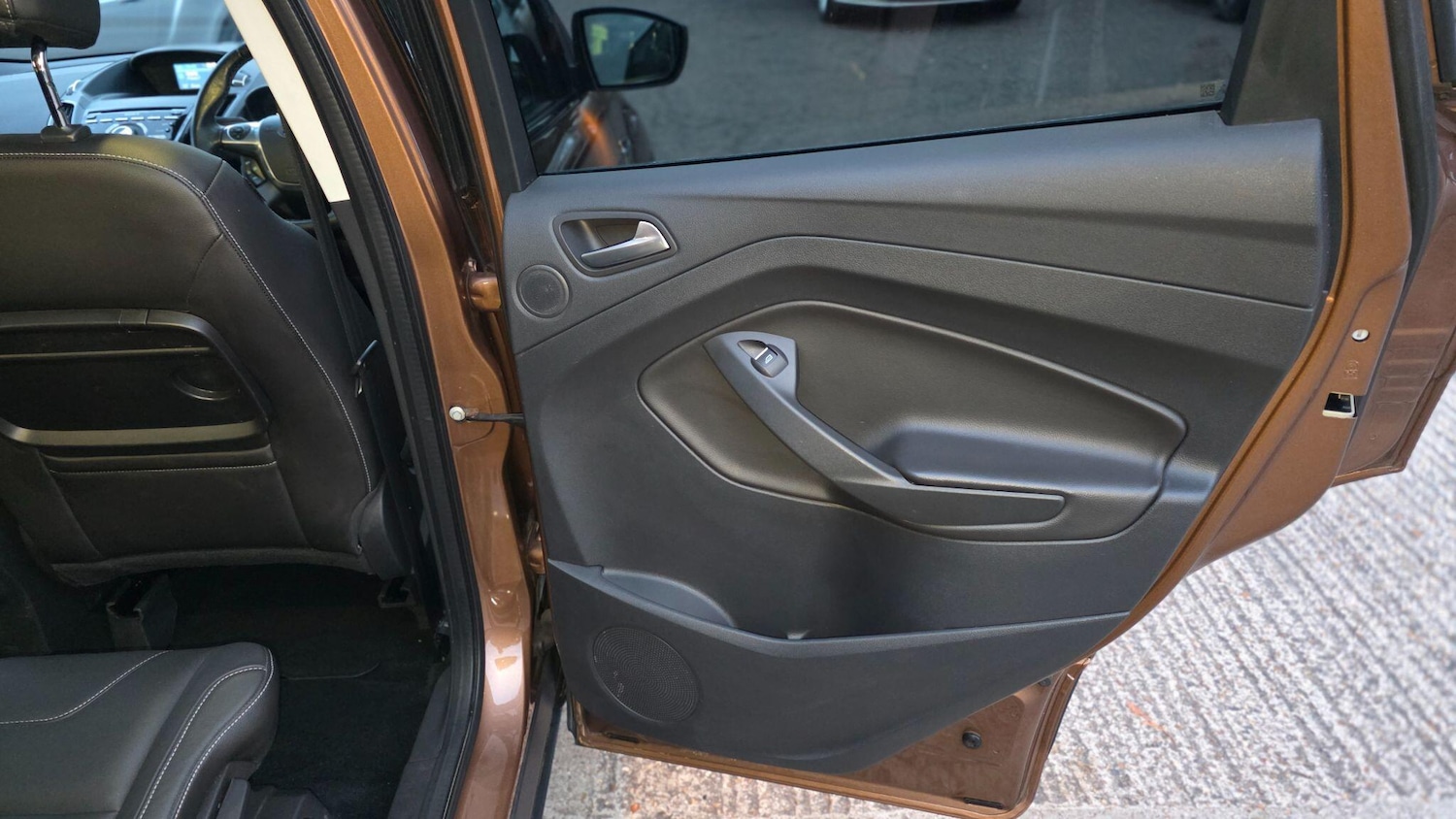 Used Ford Kuga 2014 for sale - 76363041: Photo 31