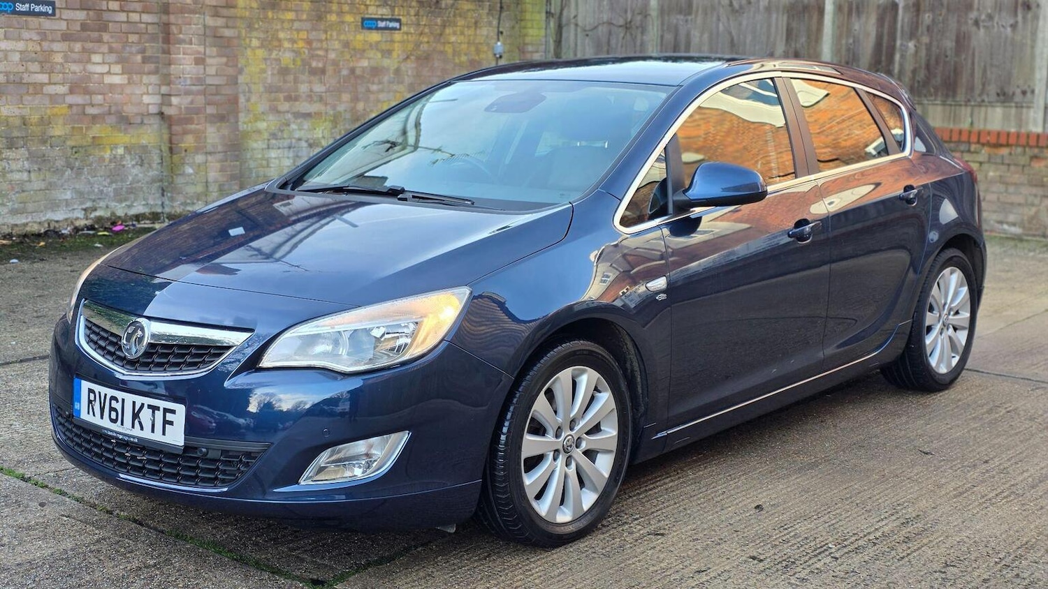 Used Vauxhall Astra 2011 for sale - 77001549: Photo 10
