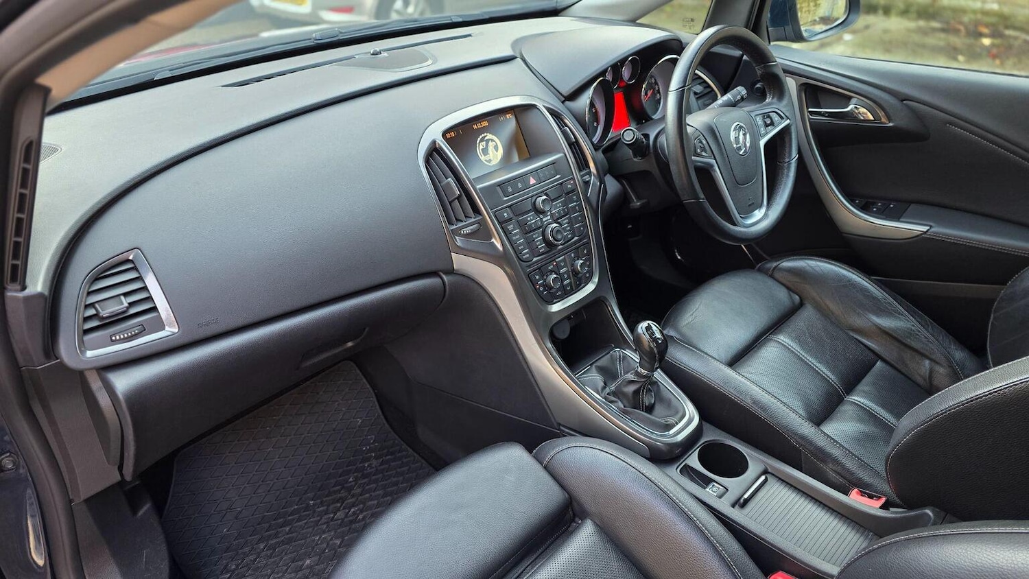 Used Vauxhall Astra 2011 for sale - 77001549: Photo 12