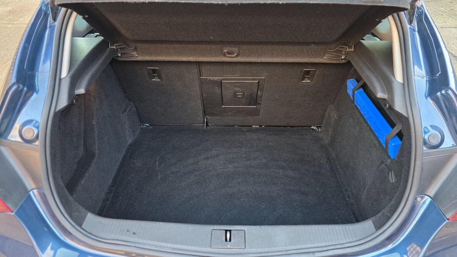 Used Vauxhall Astra 2011 for sale - 77001549: Photo 15