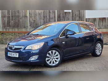 Used Vauxhall Astra 2011 for sale - 77001549: Photo