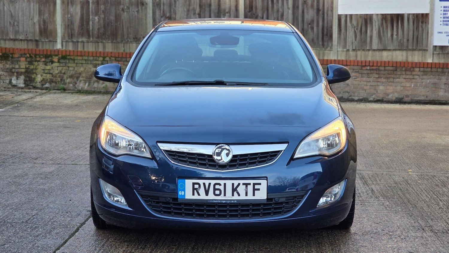 Used Vauxhall Astra 2011 for sale - 77001549: Photo 3