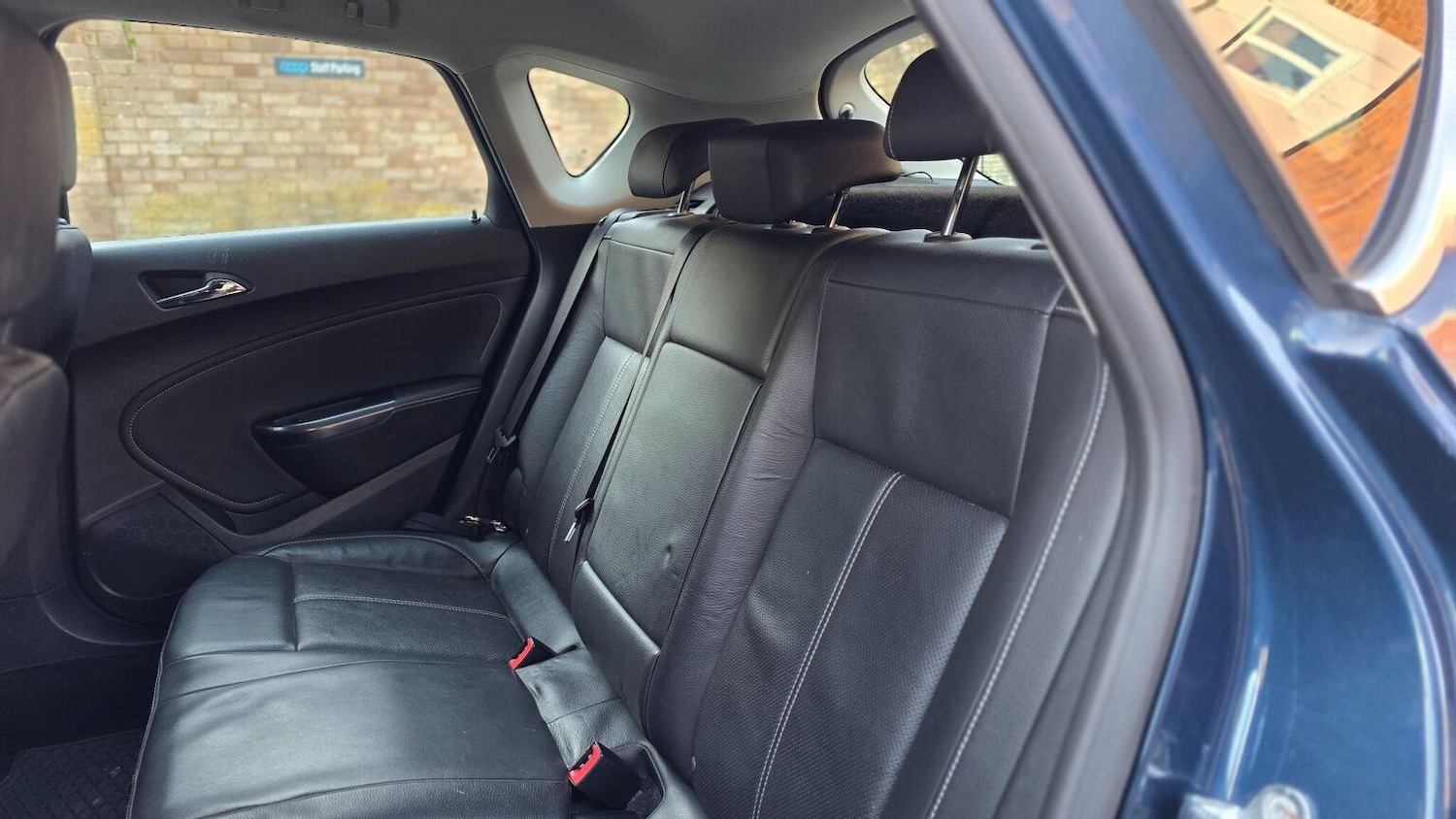 Used Vauxhall Astra 2011 for sale - 77001549: Photo 39