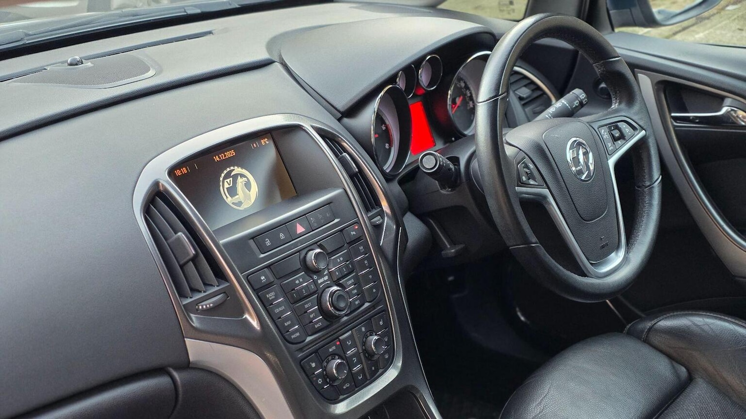 Used Vauxhall Astra 2011 for sale - 77001549: Photo 42