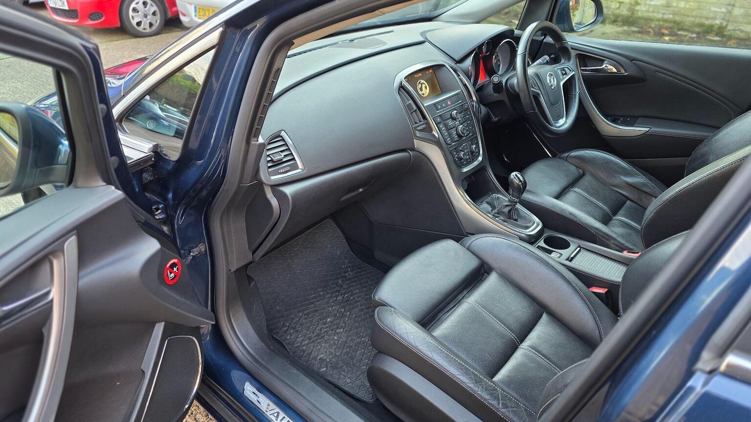 Used Vauxhall Astra 2011 for sale - 77001549: Photo 45