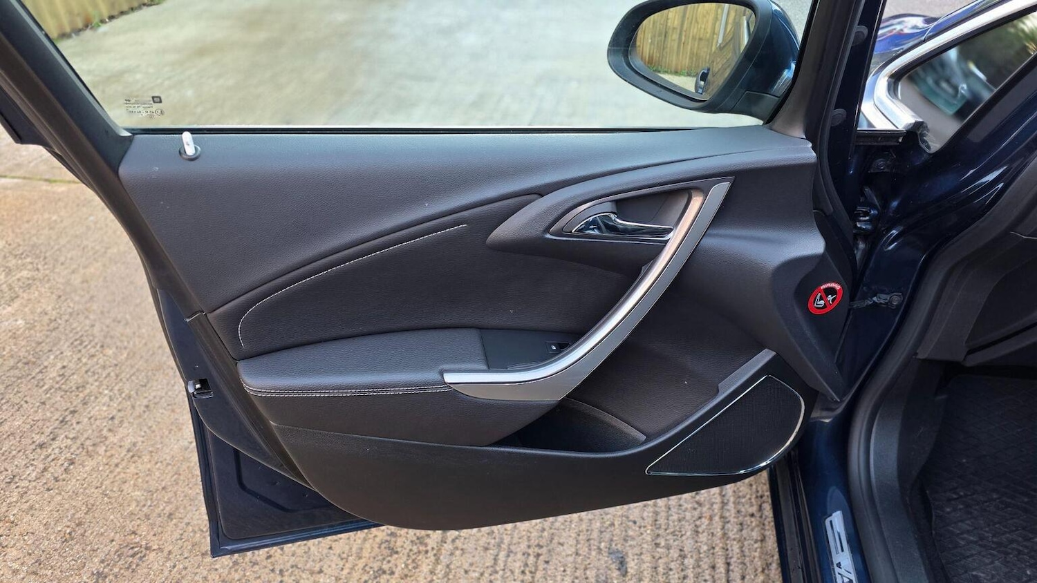 Used Vauxhall Astra 2011 for sale - 77001549: Photo 46