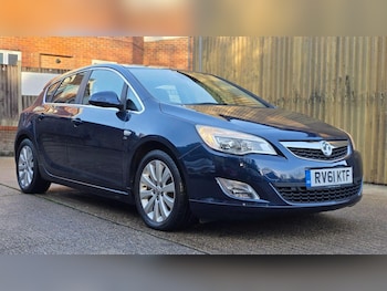 Used Vauxhall Astra 2011 for sale - 77001549: Photo