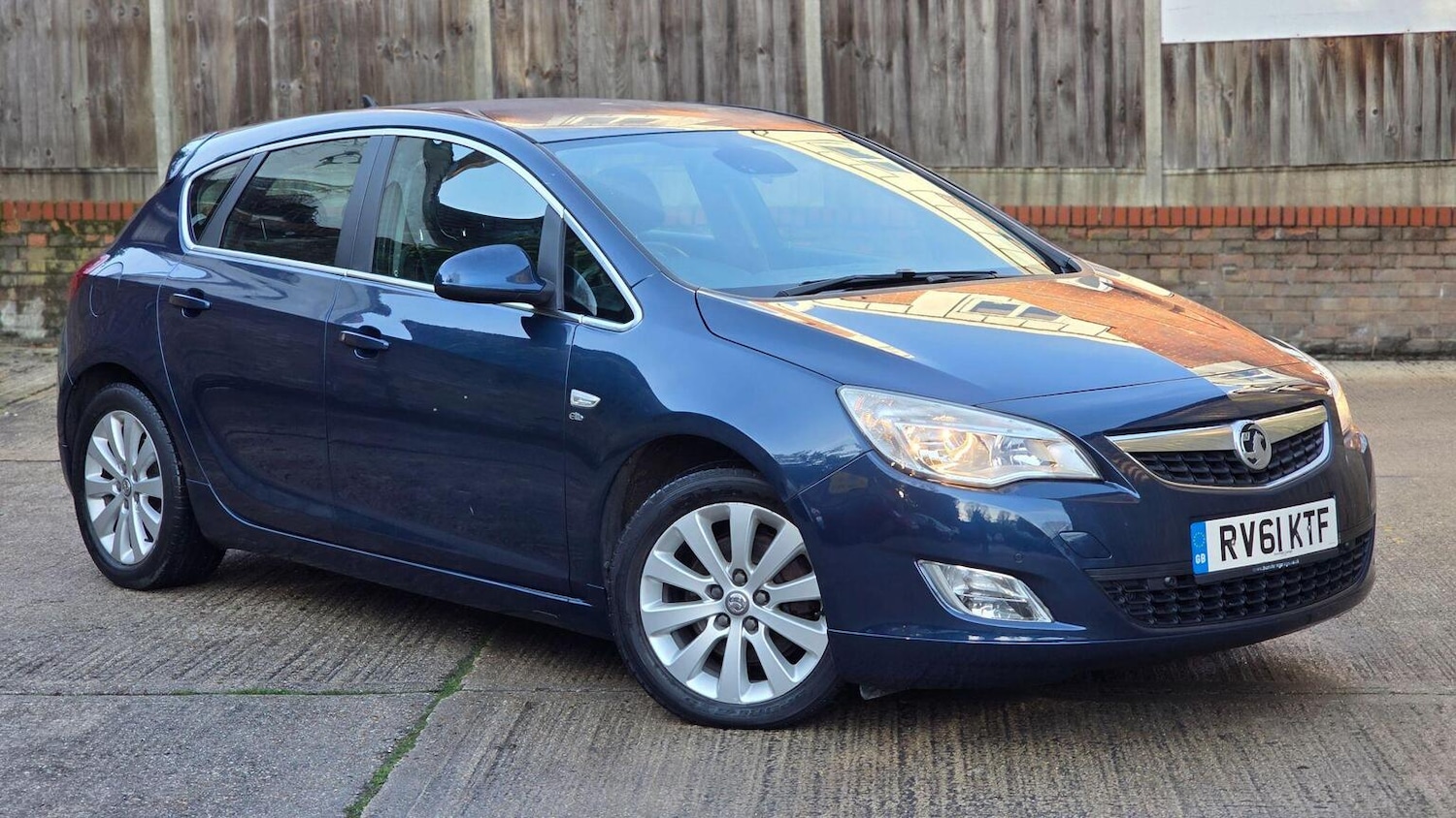 Used Vauxhall Astra 2011 for sale - 77001549: Photo 74