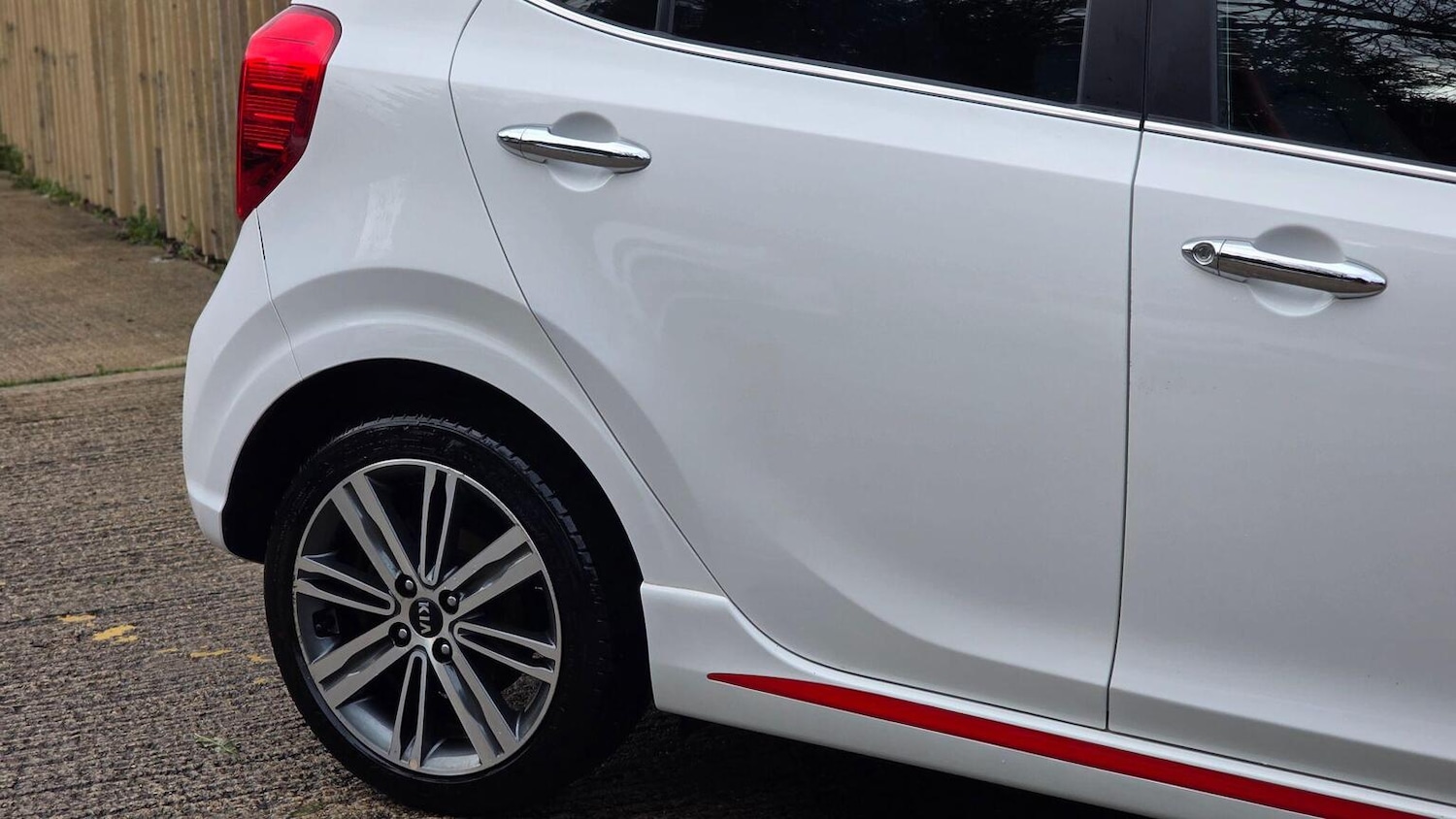 Used Kia Picanto 2023 for sale - 76858894: Photo 50