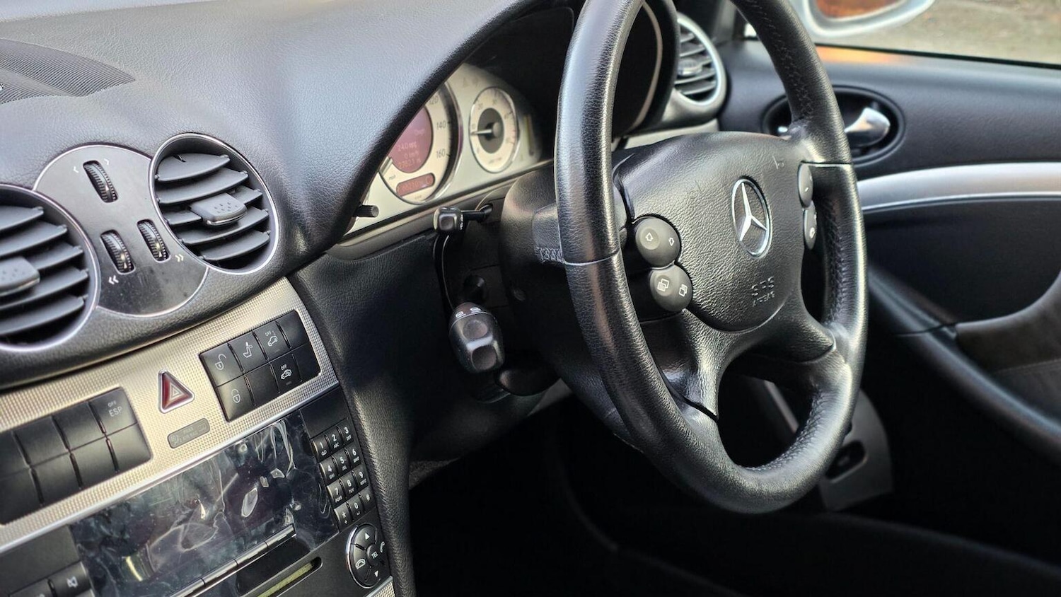 Used Mercedes-Benz CLK 2007 for sale - 78139398: Photo 30