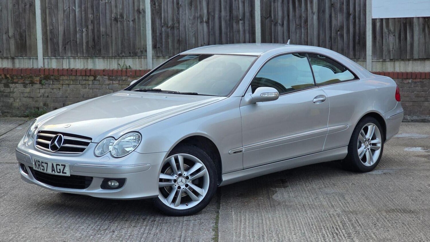 Used Mercedes-Benz CLK 2007 for sale - 78139398: Photo 74