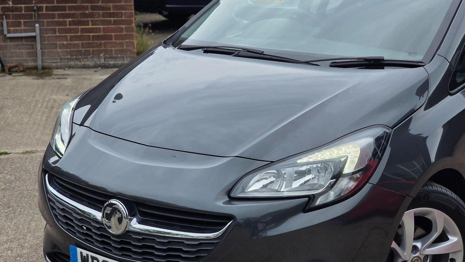 Used Vauxhall Corsa 2017 for sale - 76075982: Photo 2