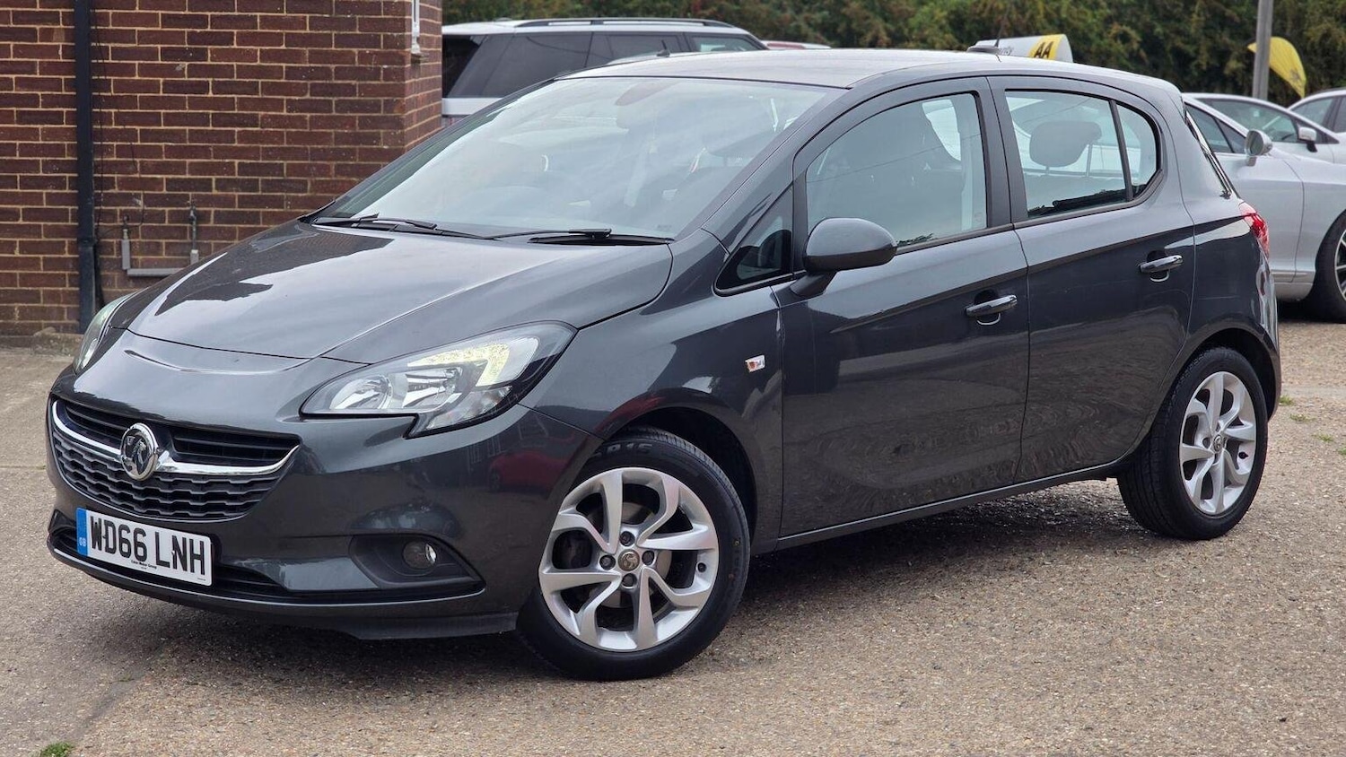 Used Vauxhall Corsa 2017 for sale - 76075982: Photo 3