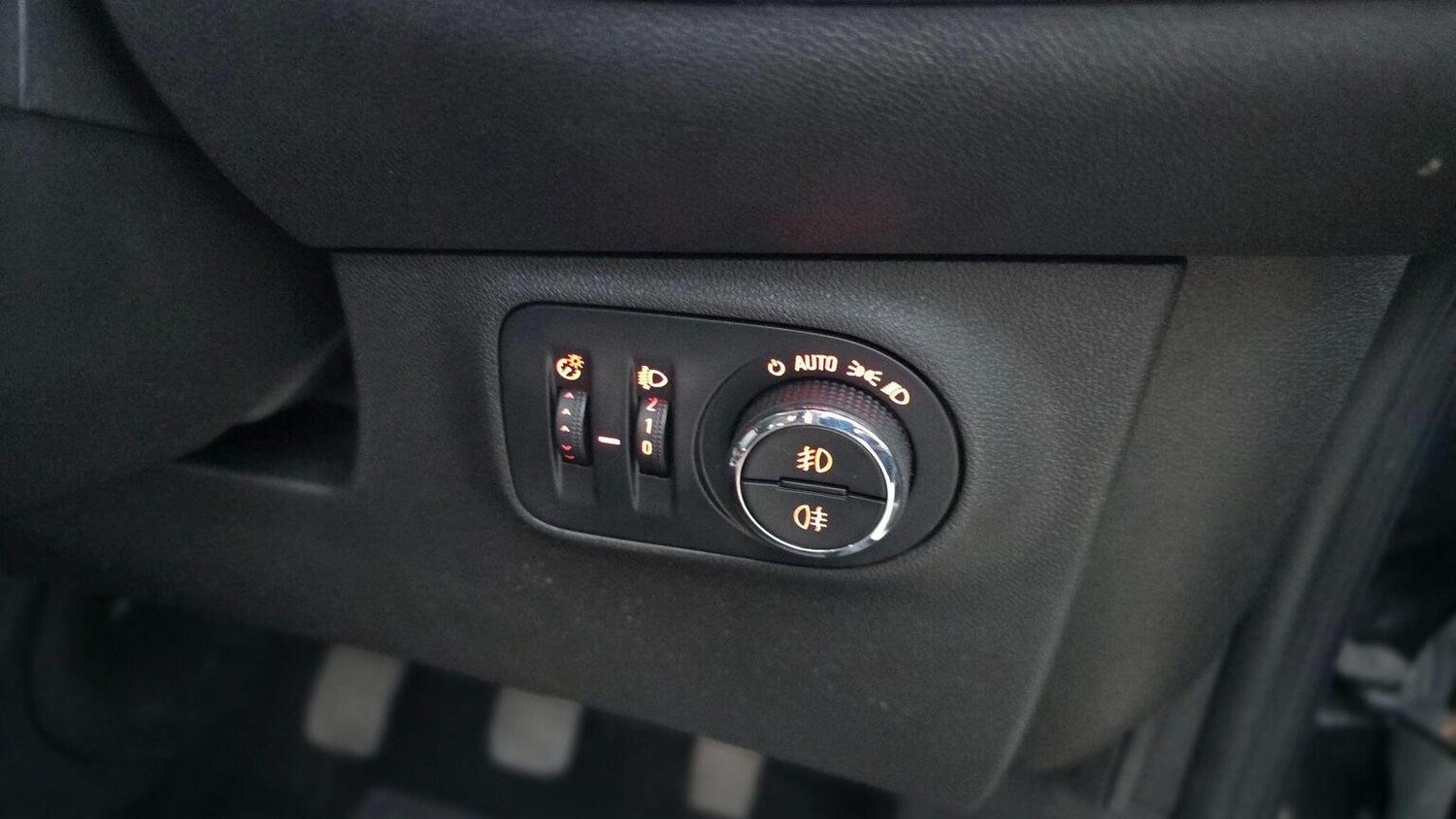 Used Vauxhall Corsa 2017 for sale - 76075982: Photo 42