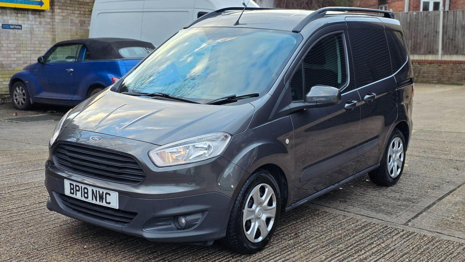 Used Ford Transit Courier 2018 for sale - 77459969: Photo 10