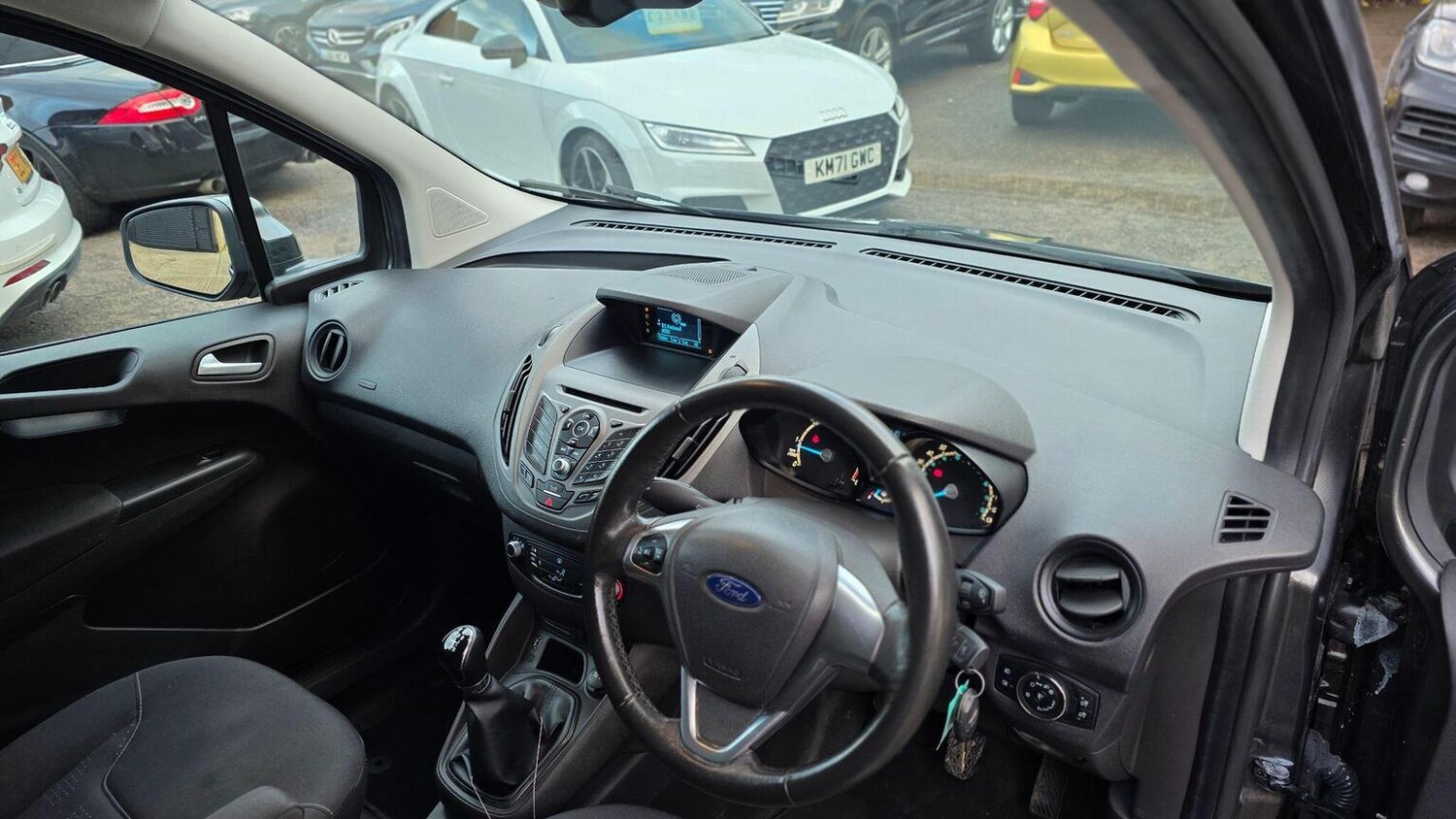 Used Ford Transit Courier 2018 for sale - 77459969: Photo 29