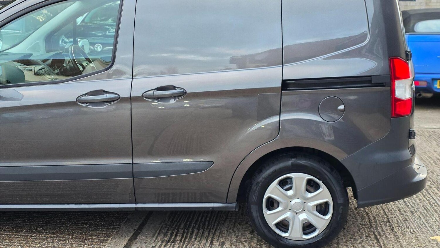 Used Ford Transit Courier 2018 for sale - 77459969: Photo 34