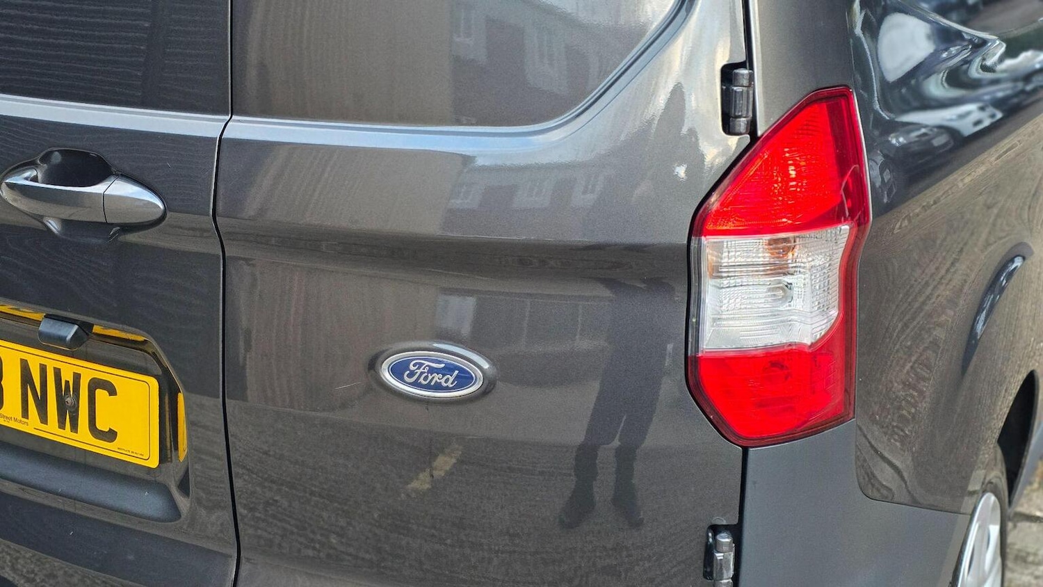 Used Ford Transit Courier 2018 for sale - 77459969: Photo 35