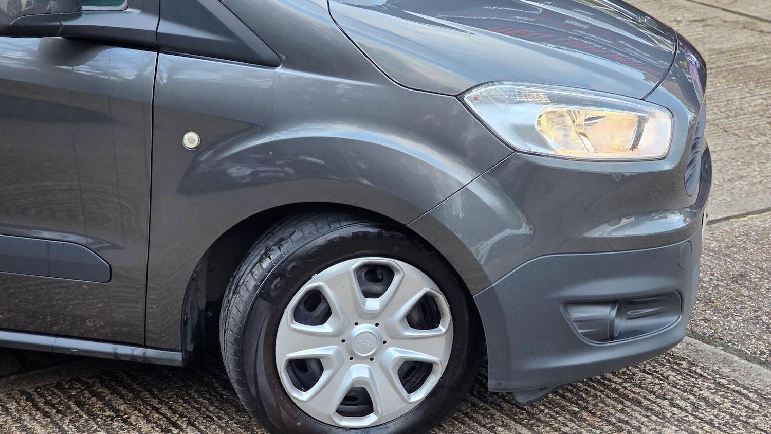 Used Ford Transit Courier 2018 for sale - 77459969: Photo 47