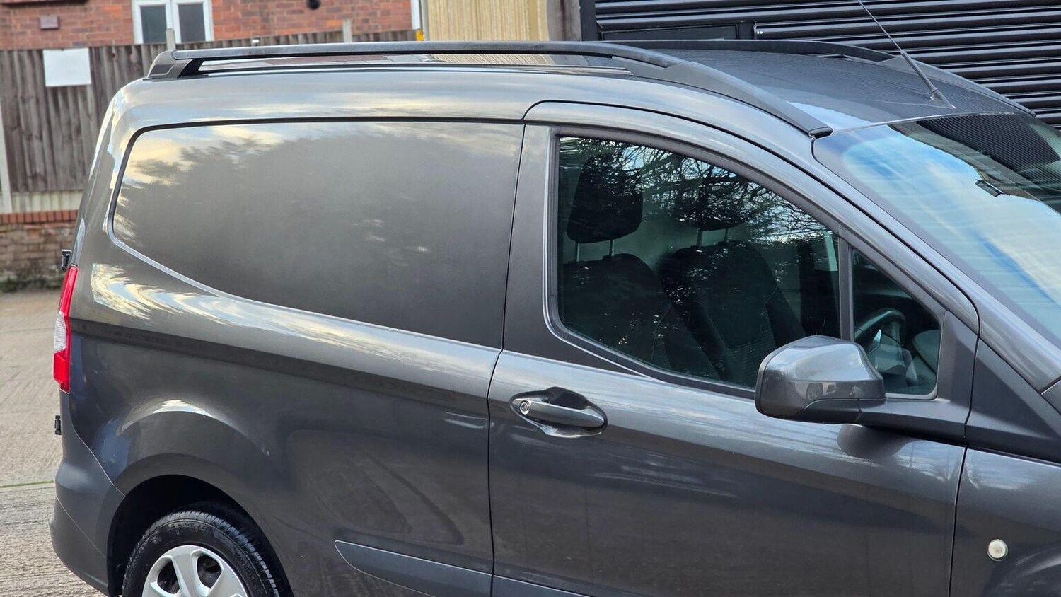 Used Ford Transit Courier 2018 for sale - 77459969: Photo 50