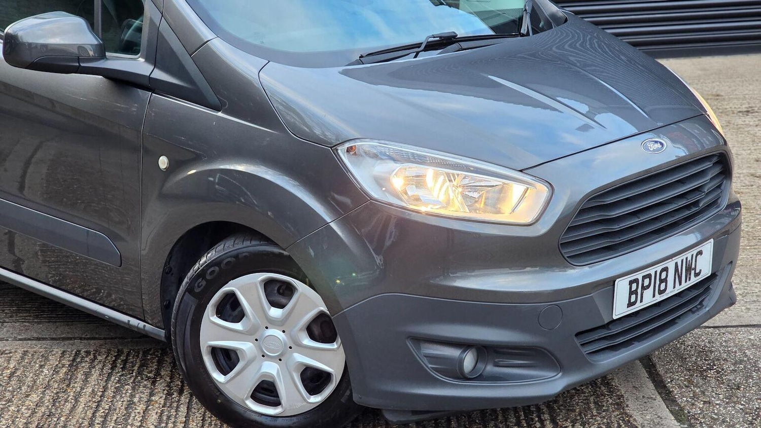 Used Ford Transit Courier 2018 for sale - 77459969: Photo 54