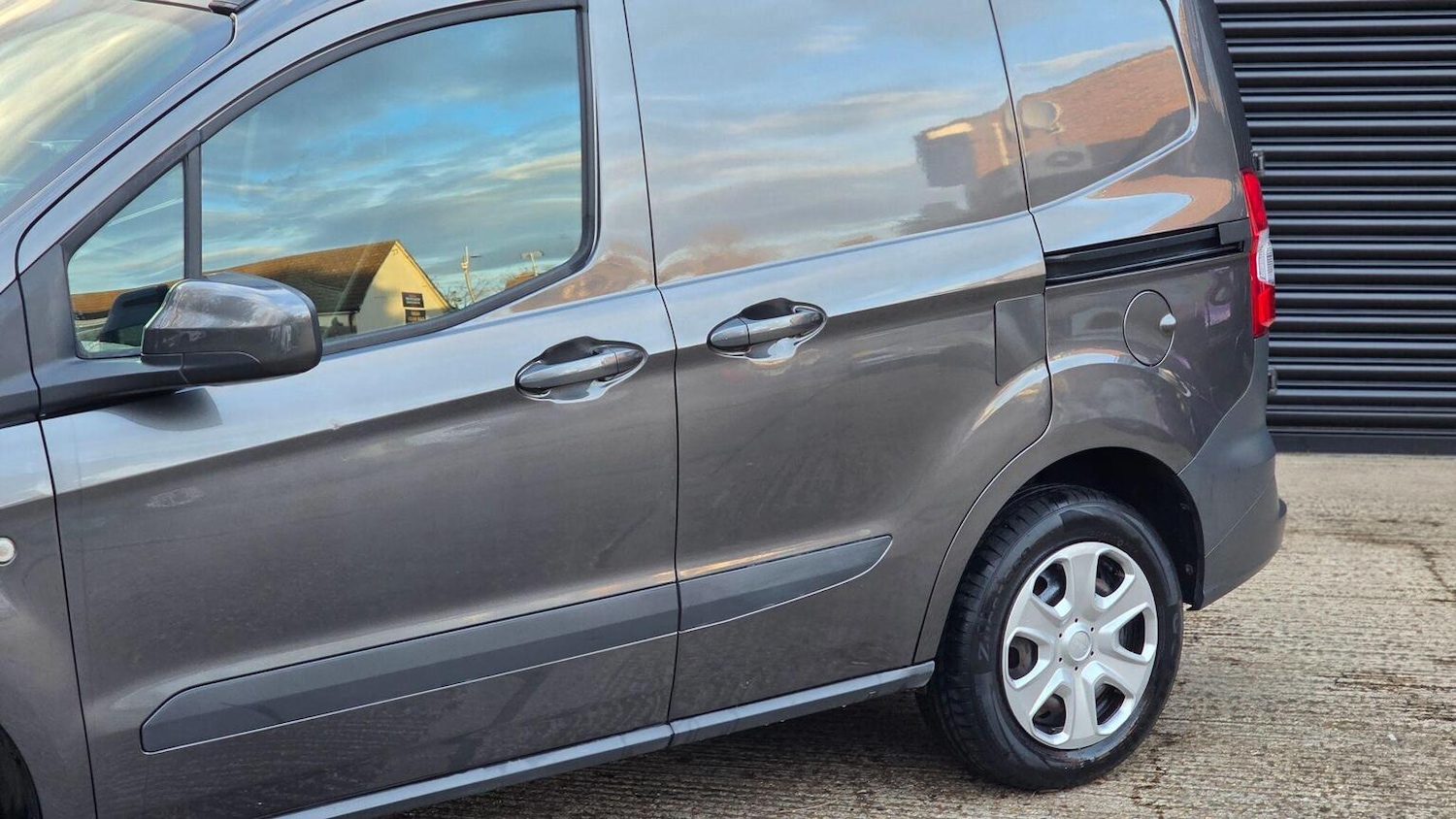 Used Ford Transit Courier 2018 for sale - 77459969: Photo 60