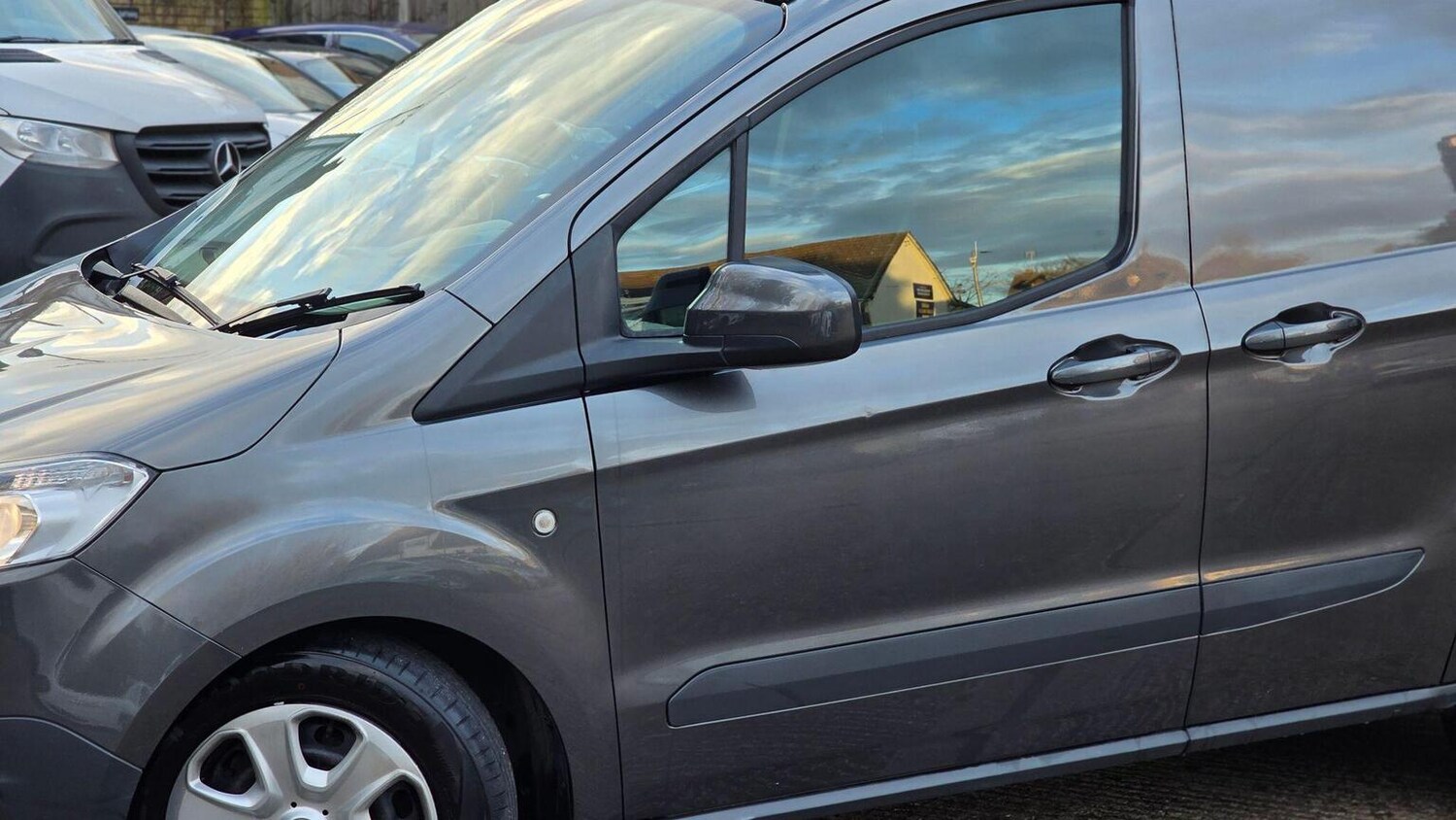 Used Ford Transit Courier 2018 for sale - 77459969: Photo 61