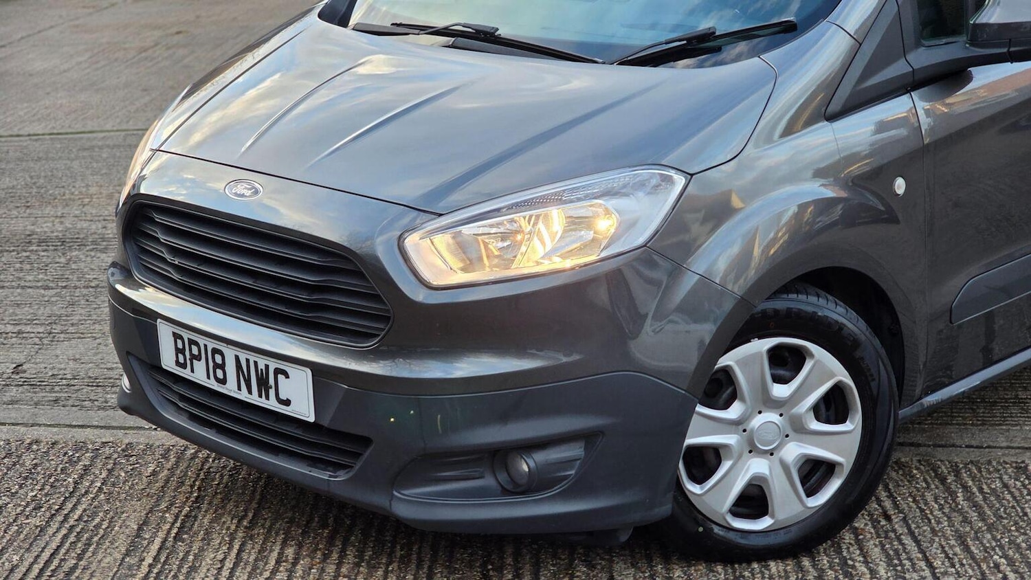 Used Ford Transit Courier 2018 for sale - 77459969: Photo 64