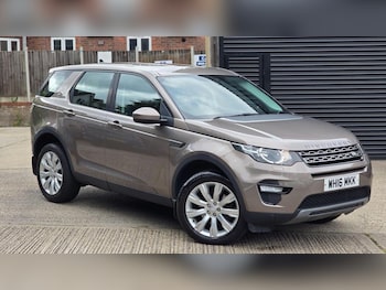 Used Land Rover Discovery Sport 2016 for sale - 78835249: Photo