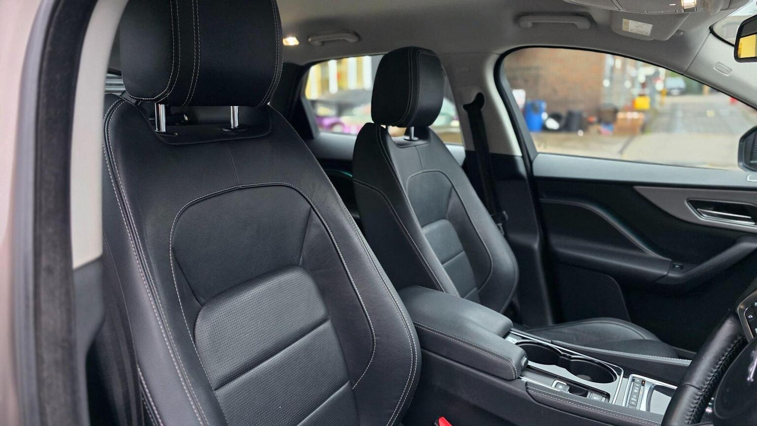 Used Jaguar F-Pace 2016 for sale - 77023129: Photo 32