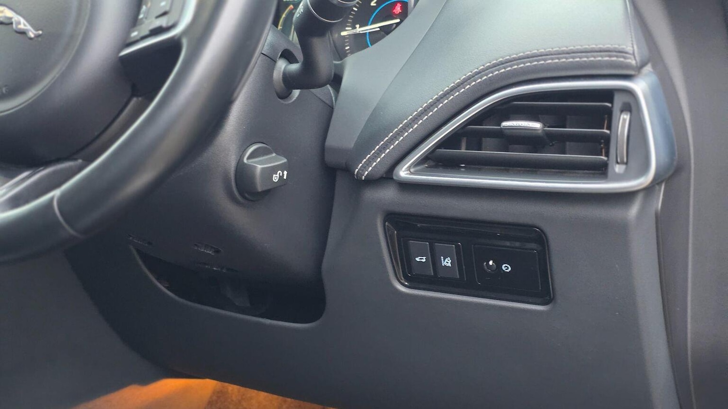 Used Jaguar F-Pace 2016 for sale - 77023129: Photo 38