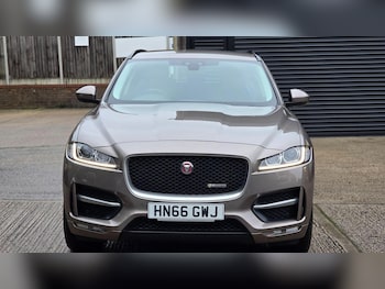Used Jaguar F-Pace 2016 for sale - 77023129: Photo